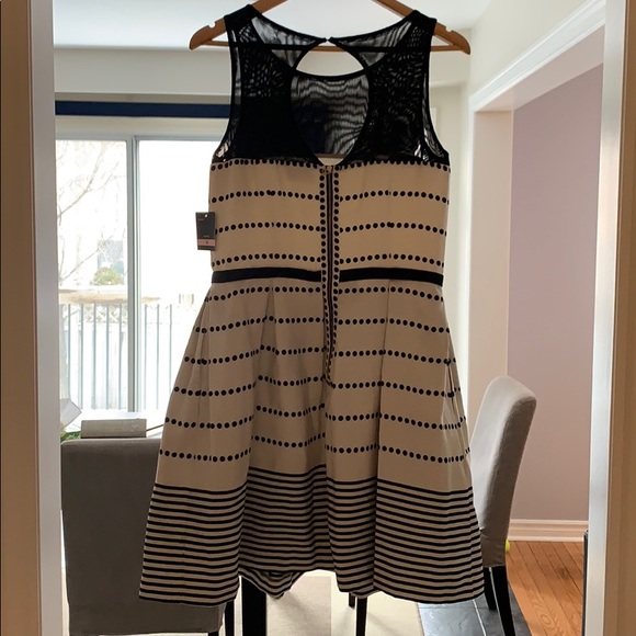 🆕 Taylor dress - Picture 6 of 7